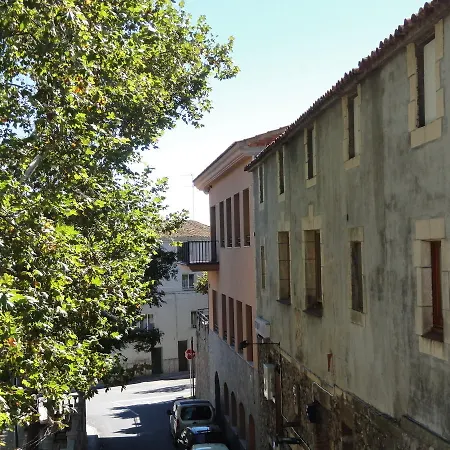 卡拉马德奥酒店 * Vilanova de Escornalbou